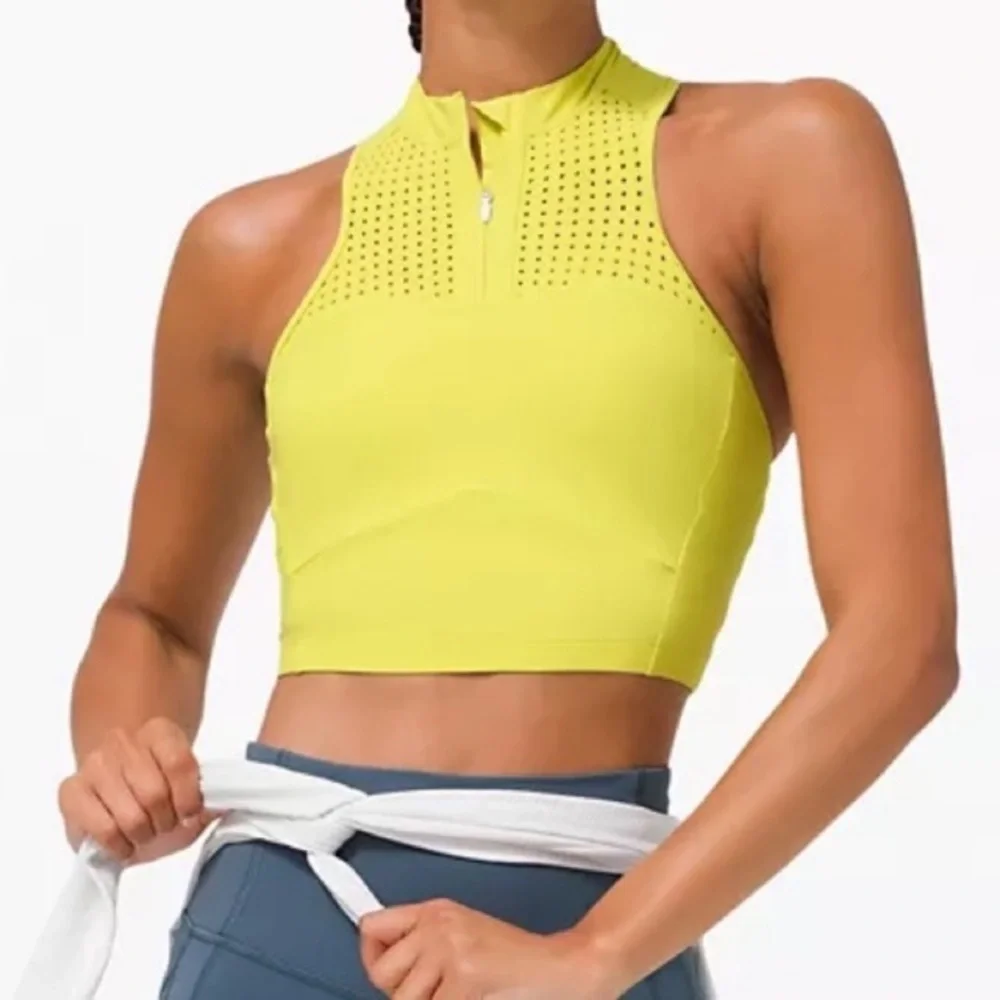 Lululemon Unleashed Strength Sports Bra Teal Color.